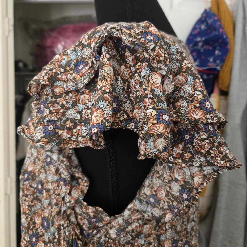 RACHEL Floral Ruffle Blouse - Picture 6 of 9